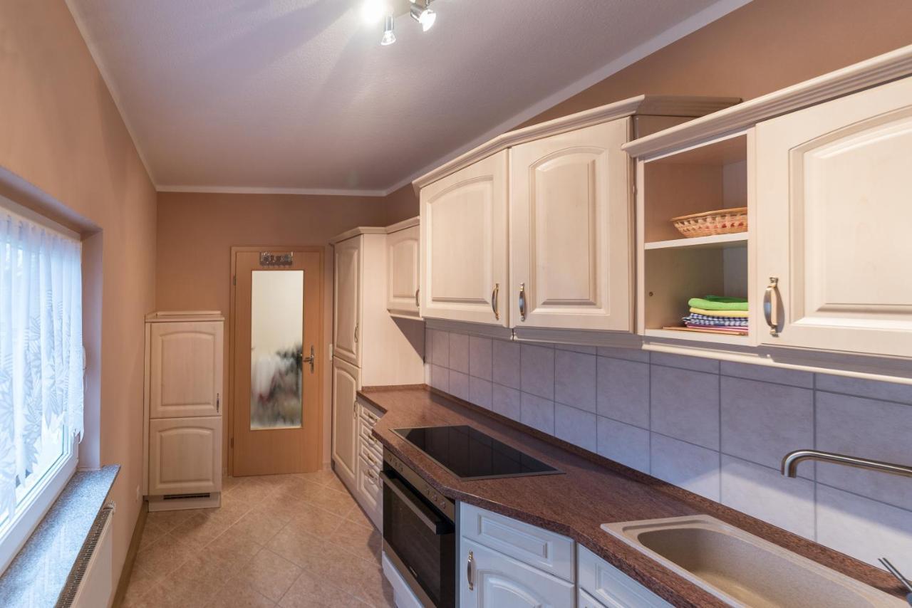 Ferienwohnung Lodig Gross Sarchen Exterior foto